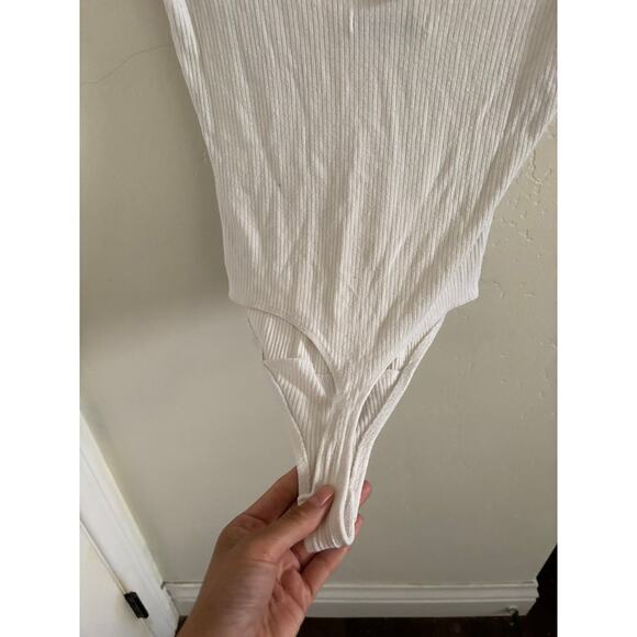 Abercrombie & Fitch Top Women's Bodysuit Thong White Short Sleeve Back Cut Out - Picture 6 of 6